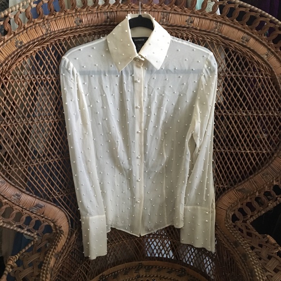 Ivory pearl button up delicate vintage elegant top - Picture 2 of 4